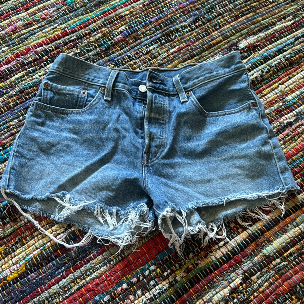 Levi Women’s 501 Shorts